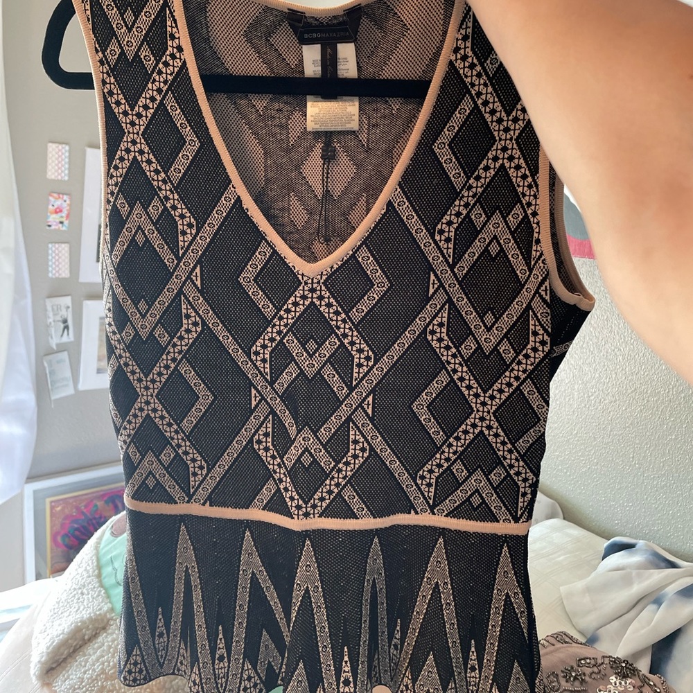 Bcbgmaxazria top